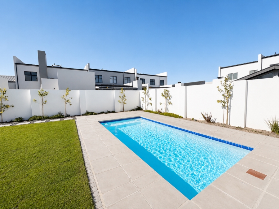 4 Bedroom Property for Sale in Sandown Western Cape